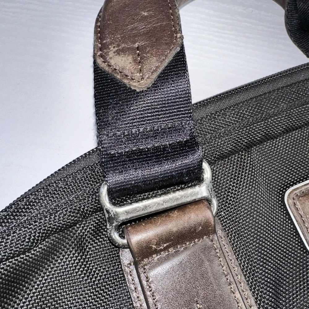 Tumi this bag